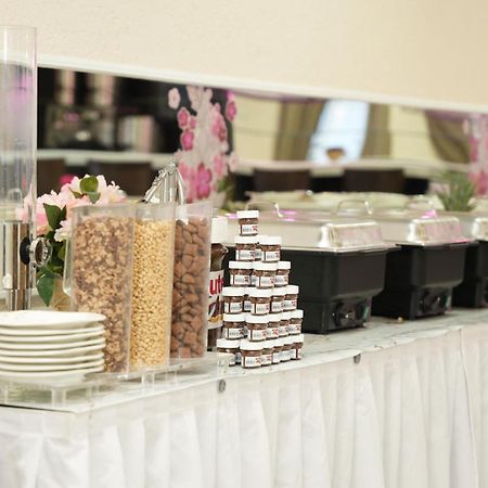 Sn Hotel And Restaurant Langgons エクステリア 写真