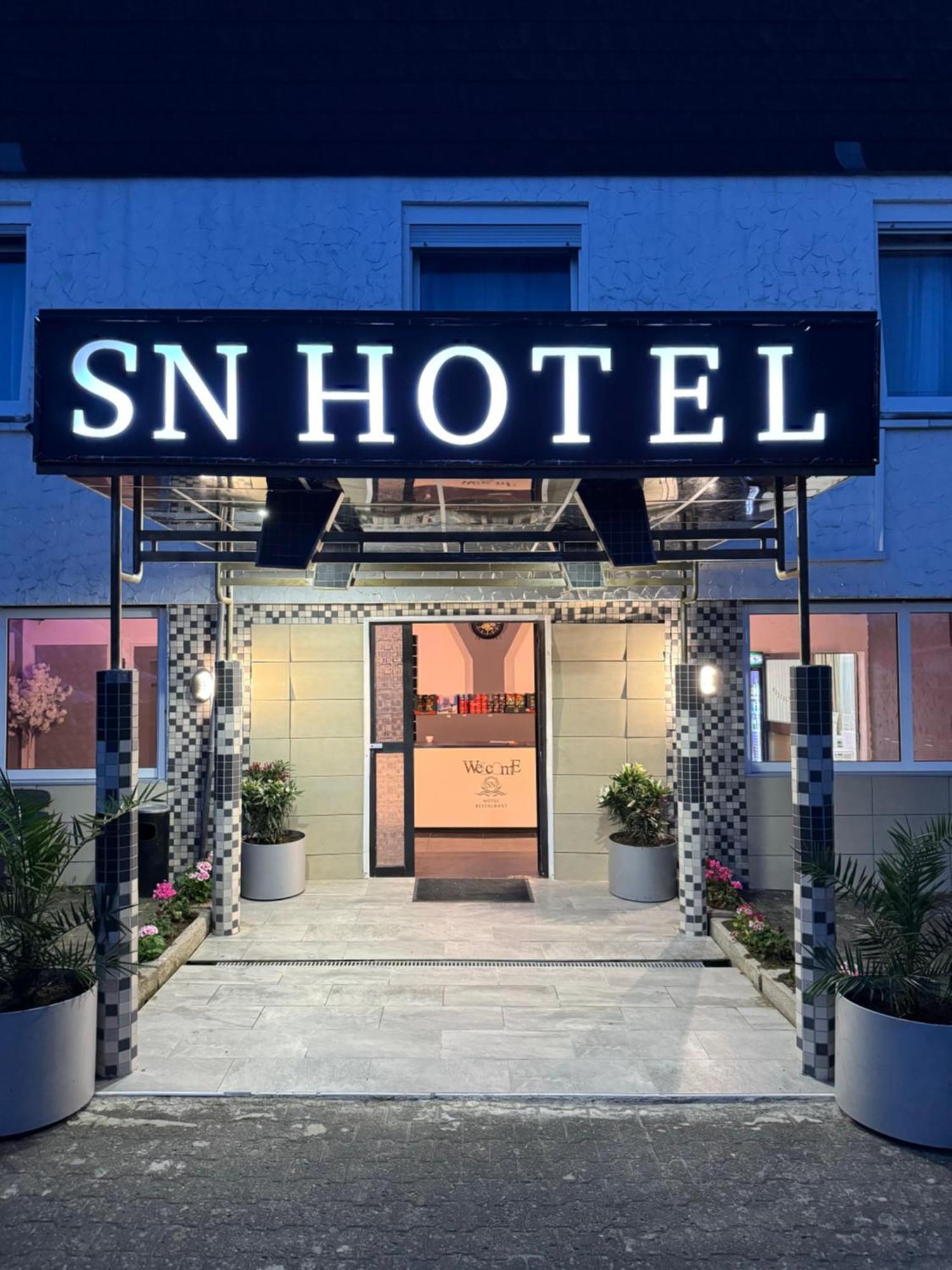 Sn Hotel And Restaurant Langgons エクステリア 写真